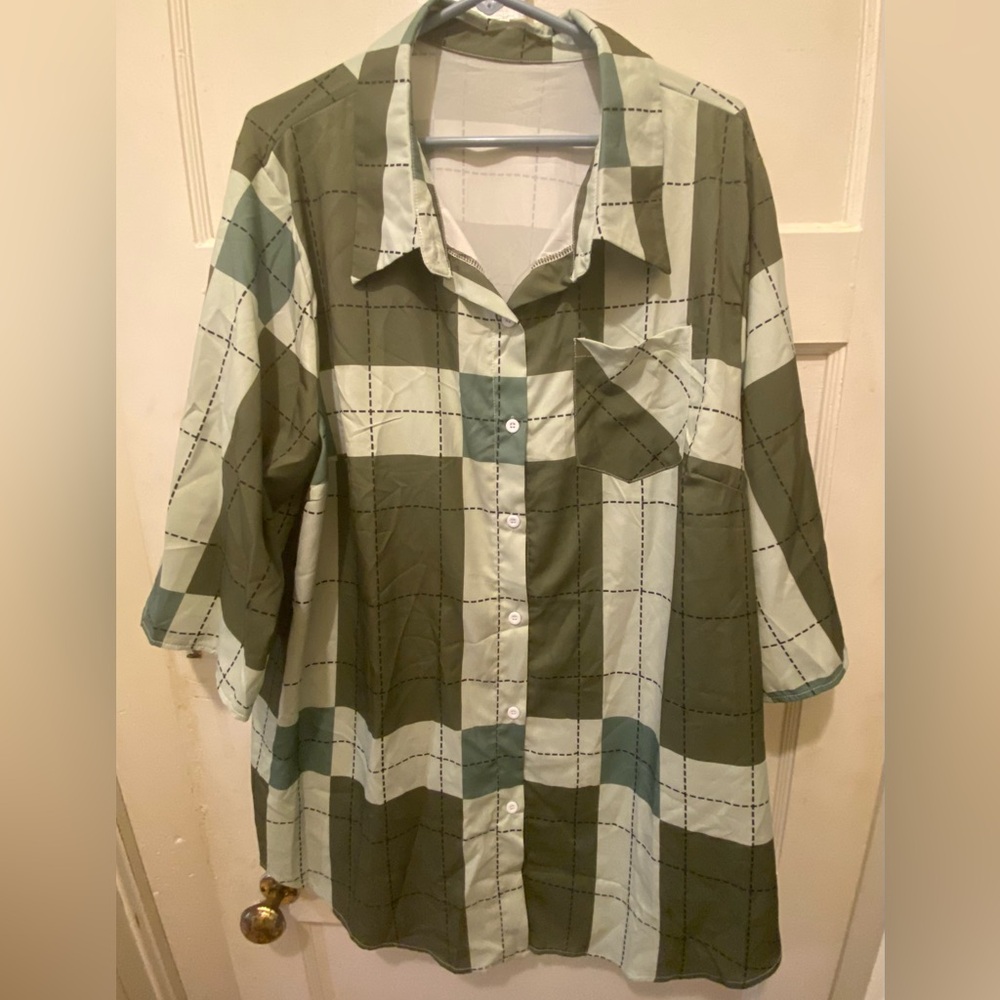 SHEIN Curve Plus size 4X Green Plaid Tunic Top